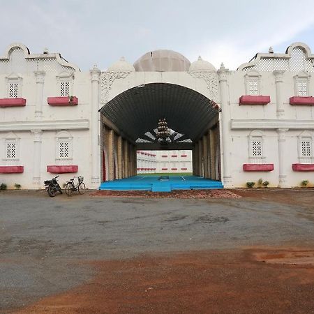 Oyo 18965 Parampara Garden Dharmpura Eksteriør bilde