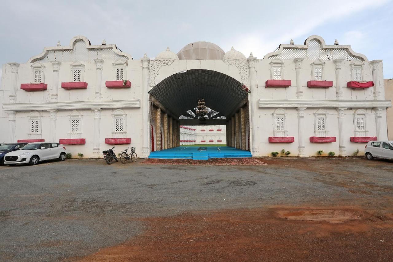 Oyo 18965 Parampara Garden Dharmpura Eksteriør bilde