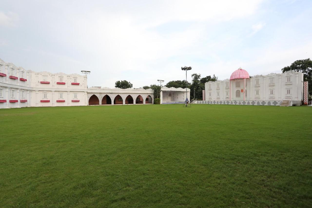 Oyo 18965 Parampara Garden Dharmpura Eksteriør bilde